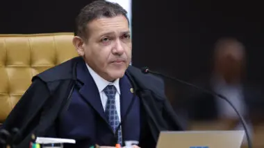 Nunes Marques, durante sessão do STF: ministro foi relator sobre ação que questionava parentes concursados em cargos comissionados em SP.