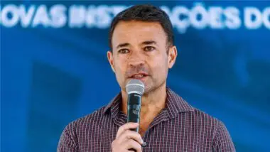 Aliados cogitam encorpar nome do coronel Ricardo Mello Araújo (PL) para a disputa ao Senado em 2026.