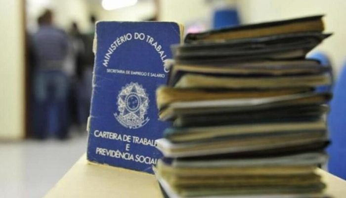 Carteira-de-trabalho-Foto-Asco-SETE-Alagoas-960x571