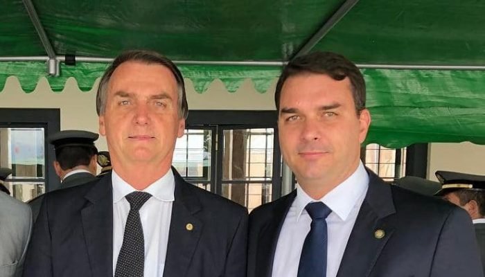 Jair-e-Flavio-Bolsonaro-foto-Instagram