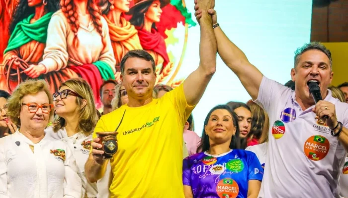 c8c2403c-zucco-e-flavio-bolsonaro.-ft-marcos-nagelstein